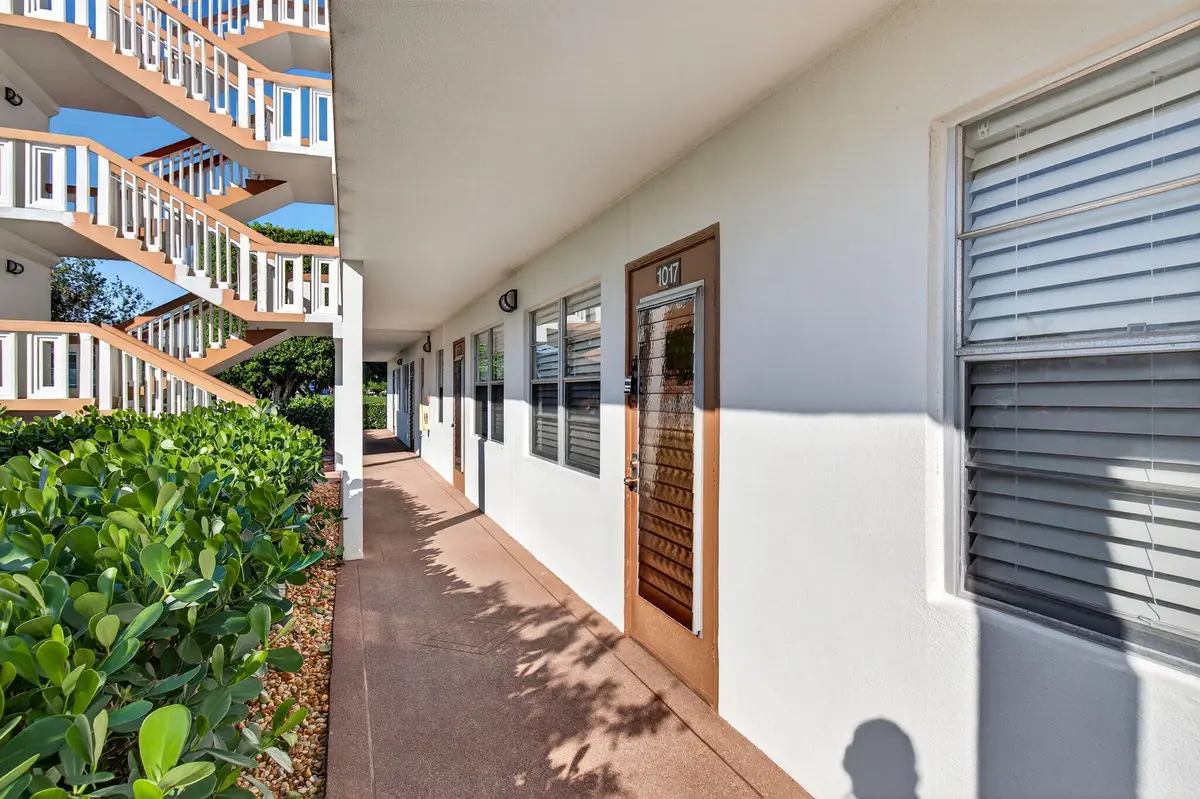 9-web-or-mls-DSC_1410 at 1017 Cornwall A, Boca Raton