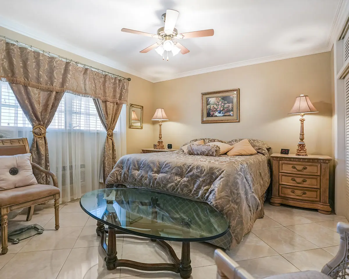 DSC01815 at 16801 NE 13th Avenue 308, Miami
