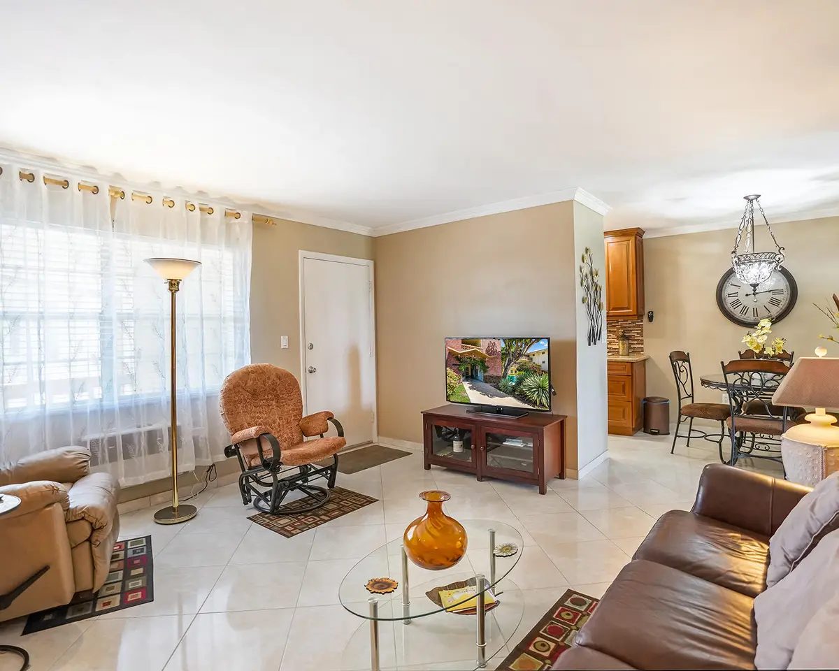 DSC01851_V2 at 16801 NE 13th Avenue 308, Miami