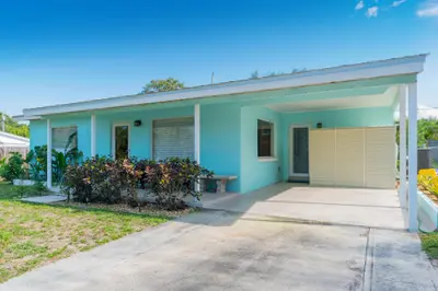 2574 NE Roberta Street, Jensen Beach – sold