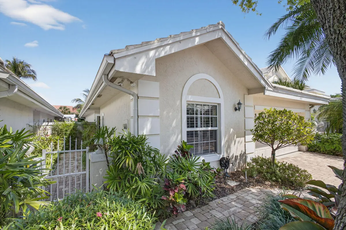 Front Path Gate at 283 Canterbury Drive, Palm Beach Gardens