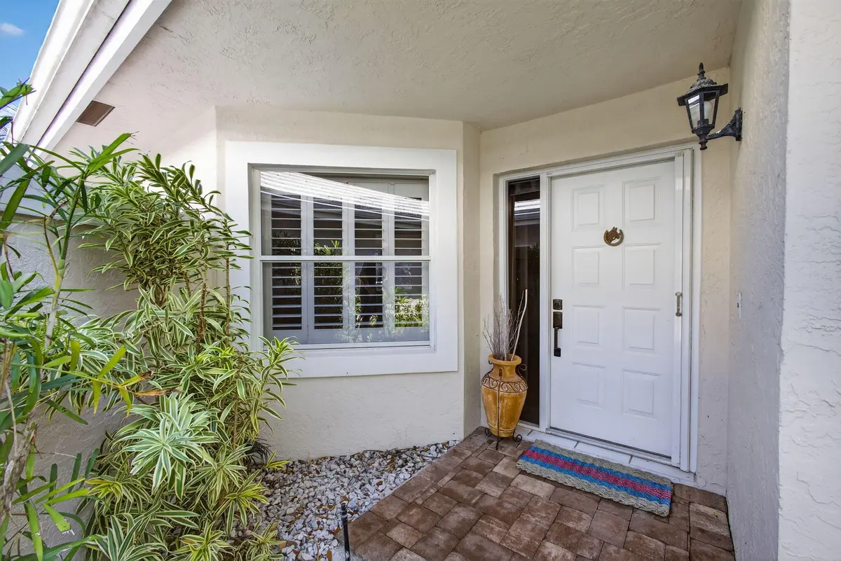 Front Door at 283 Canterbury Drive, Palm Beach Gardens