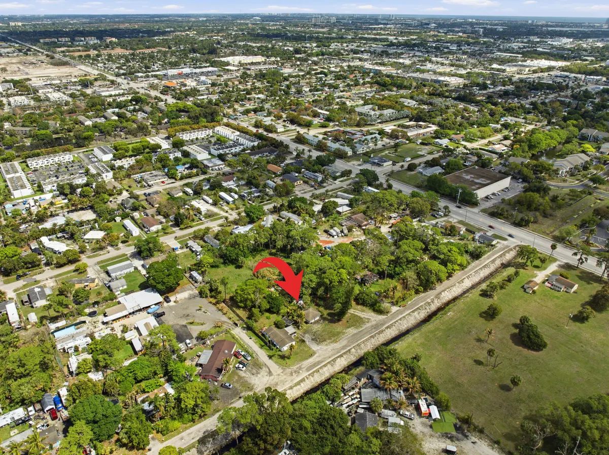 5133_Pine_Grove_Dr_002_Arrow at 5133 Pine Grove Drive, West Palm Beach