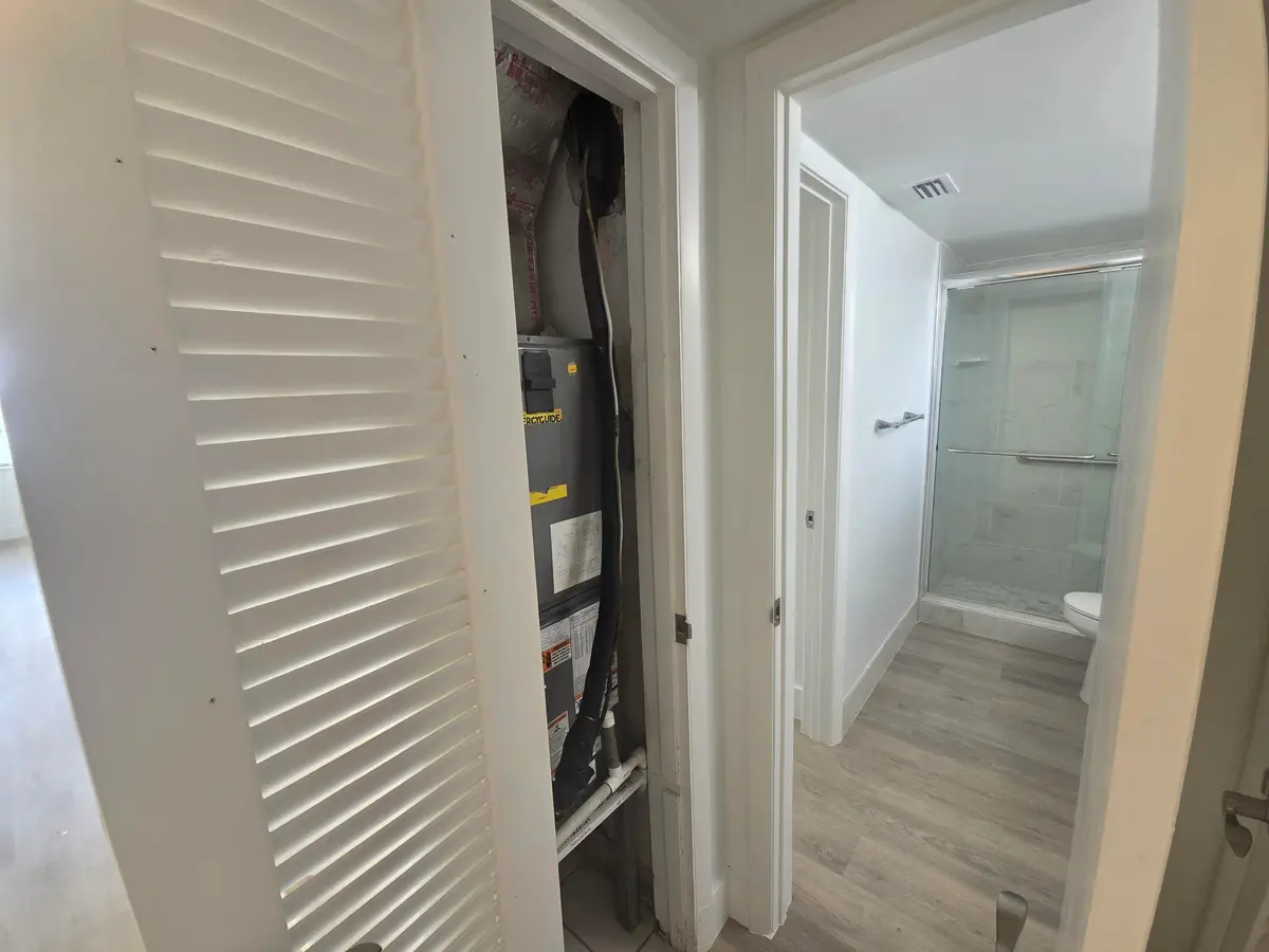 1a2 at 18555 NE 14th Avenue 709, Miami