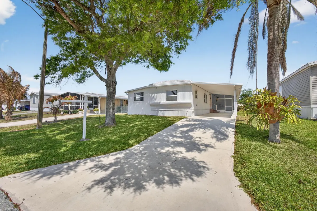 2-web-or-mls-5D1A1009 at 7338 SE Redbird Circle, Hobe Sound