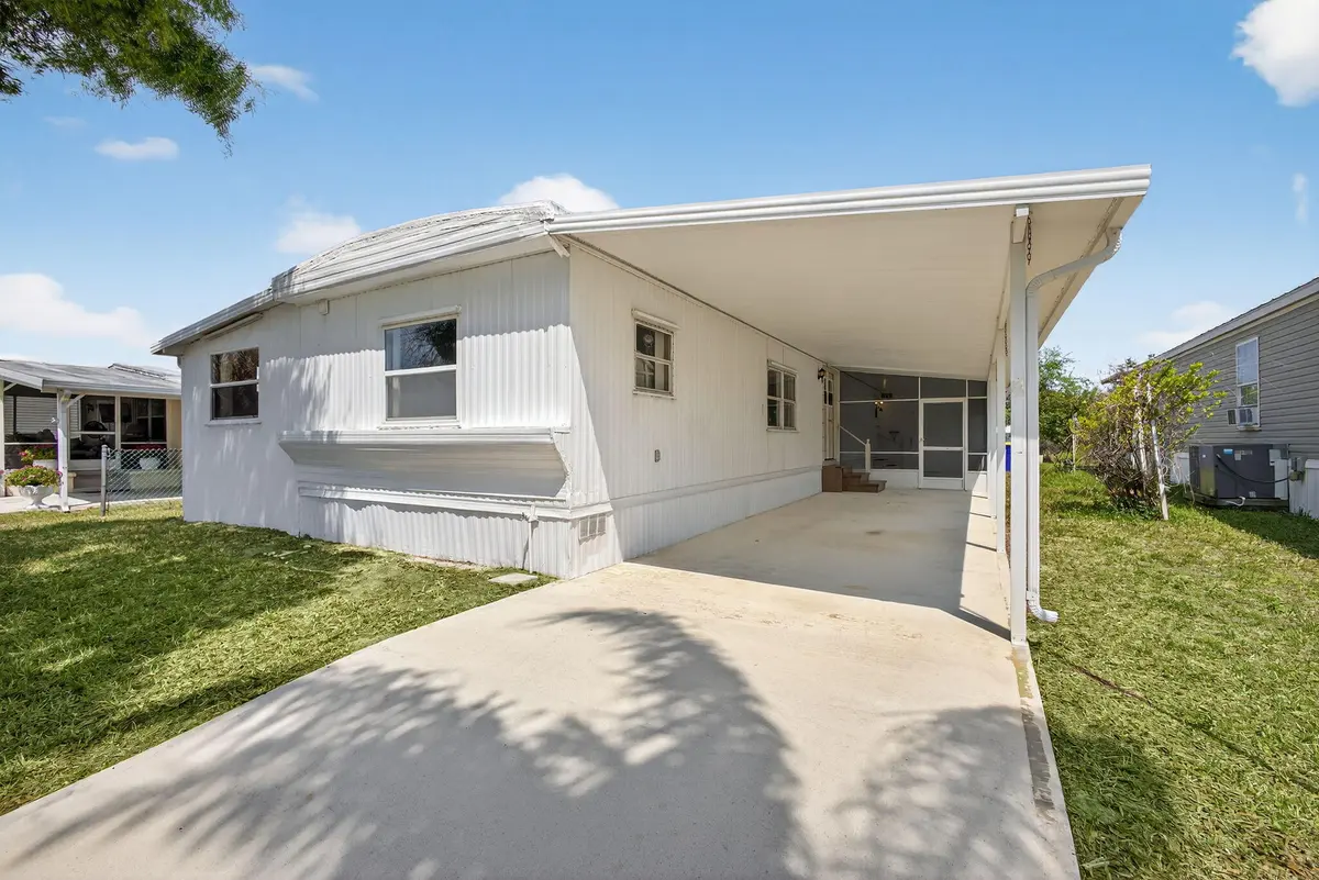 4-web-or-mls-5D1A1021 at 7338 SE Redbird Circle, Hobe Sound