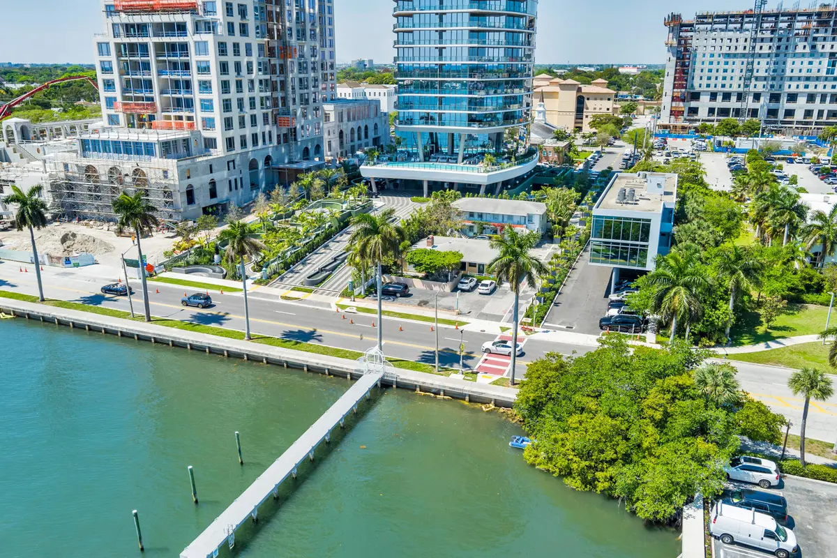 low-1 at 1301 S Flagler Drive, West Palm Beach