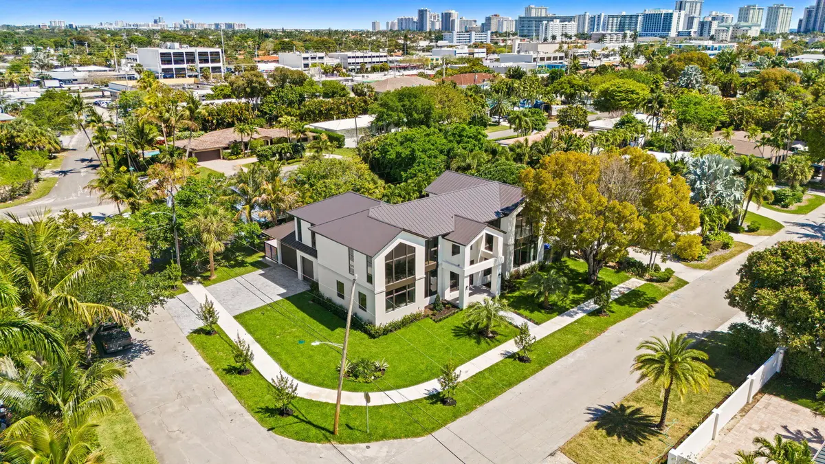 3-web-or-mls-DJI_20260324124146_0164_D at 2625 NE 29th Court, Fort Lauderdale