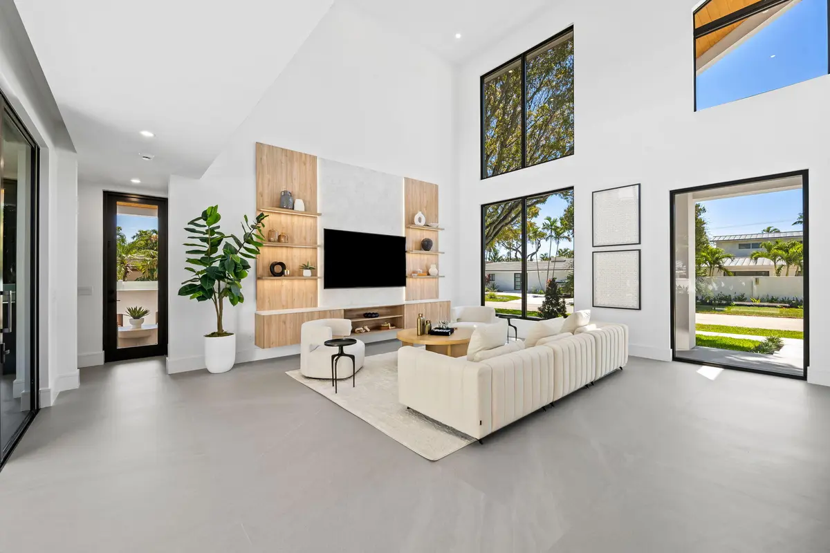 70-web-or-mls-DSC_4826 at 2625 NE 29th Court, Fort Lauderdale