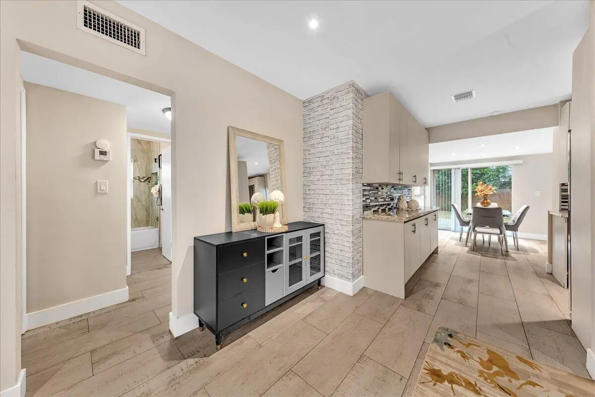 12-306A7309 at 1835 Park Lane, Fort Lauderdale