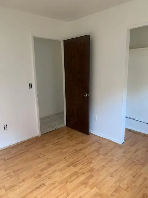 Middle bedroom at 512 Biscayne Drive, West Palm Beach