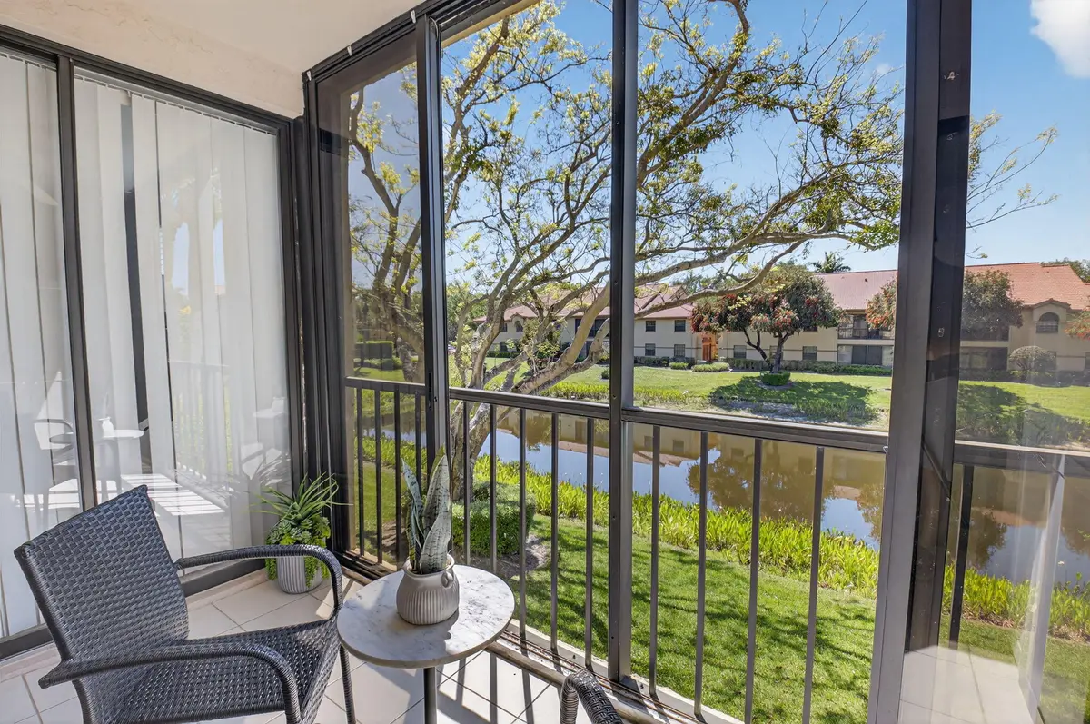 30-web-or-mls-DSC_0193 at 5155 Europa Drive M, Boynton Beach