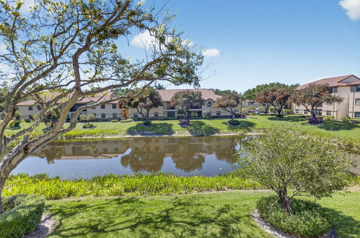 31-web-or-mls-DSC_0198 at 5155 Europa Drive M, Boynton Beach