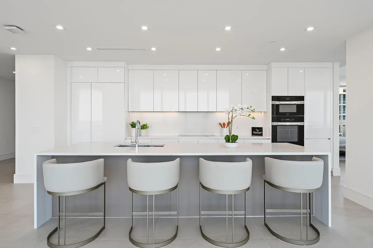 220 Lake Shore Dr unit 2212-12 at 220 Lake Shore Drive 2212, Lake Park