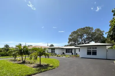 1950 NE 30th Street, Lighthouse Point – Single Family Residence for rent