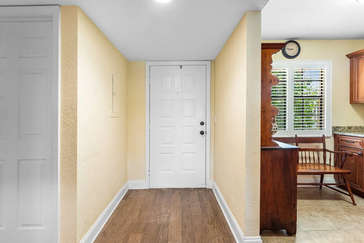 Foyer Entrance! at 1111 Keystone Drive B, Jupiter