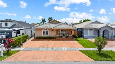 9778 NW 128th Lane, Hialeah Gardens – sold