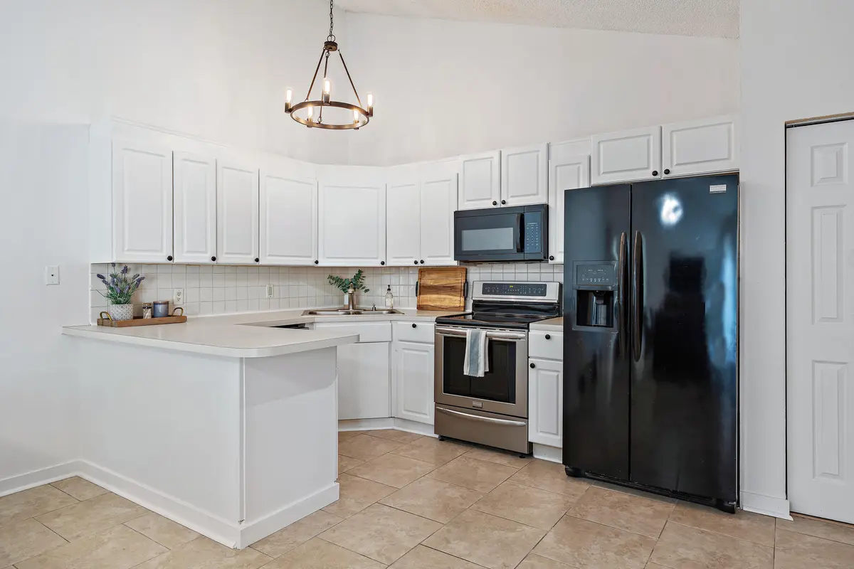 Interior- 5537 EAGLE LAKE DR- MLS Size-1 at 5537 Eagle Lake Drive, Palm Beach Gardens