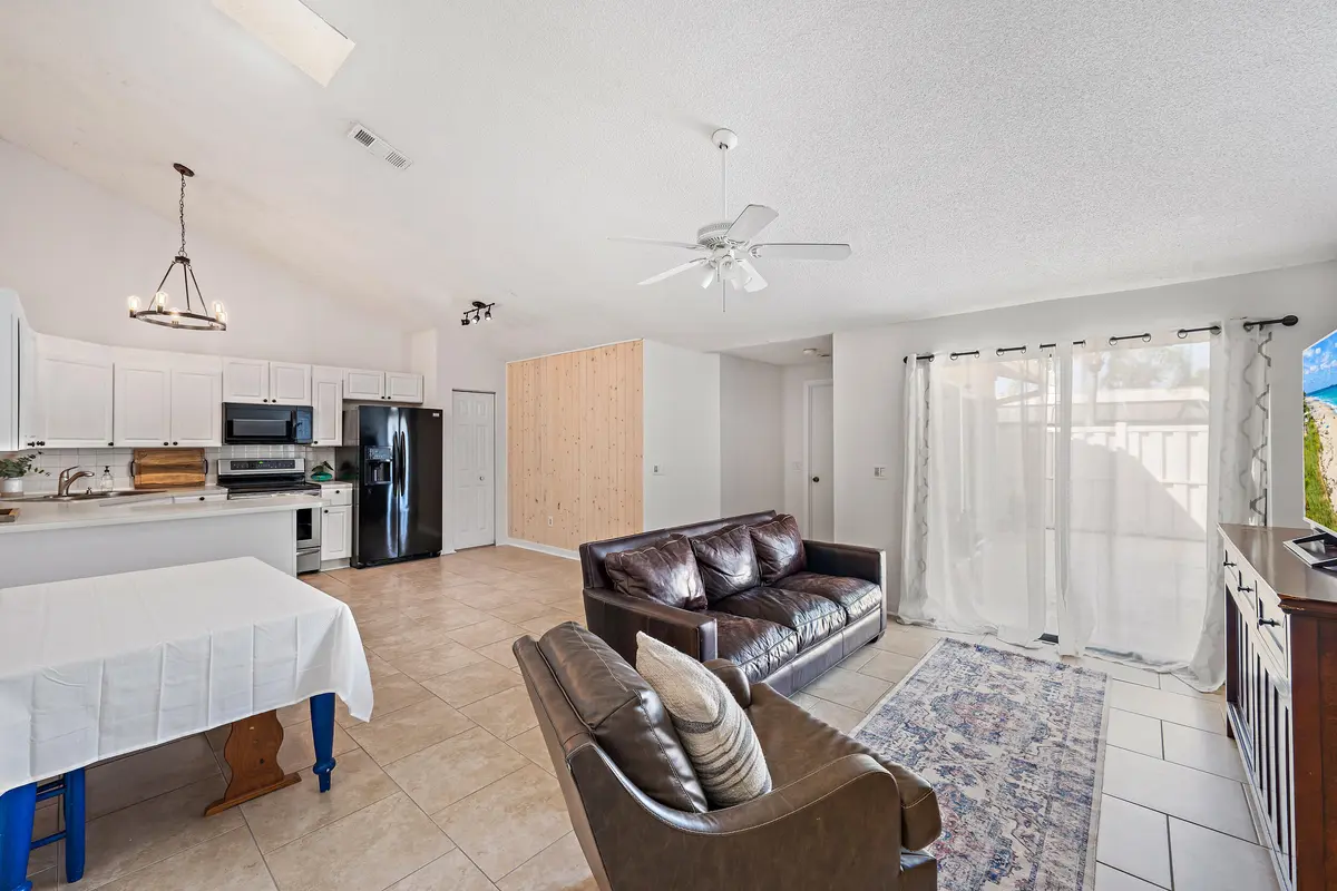 Interior- 5537 EAGLE LAKE DR- MLS Size-5 at 5537 Eagle Lake Drive, Palm Beach Gardens