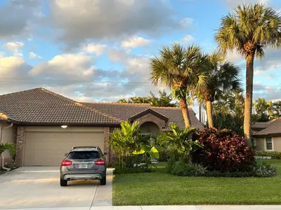 7207 Le Chalet Boulevard, Boynton Beach – Villa for sale
