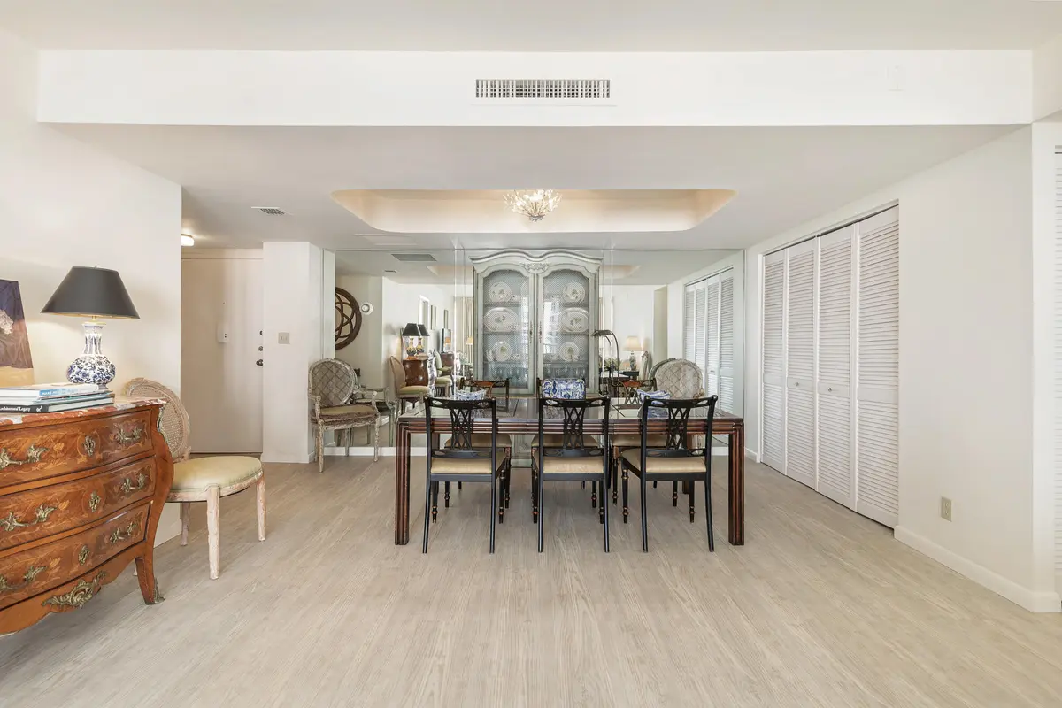 low-7 at 1801 S Flagler Drive 1105, West Palm Beach