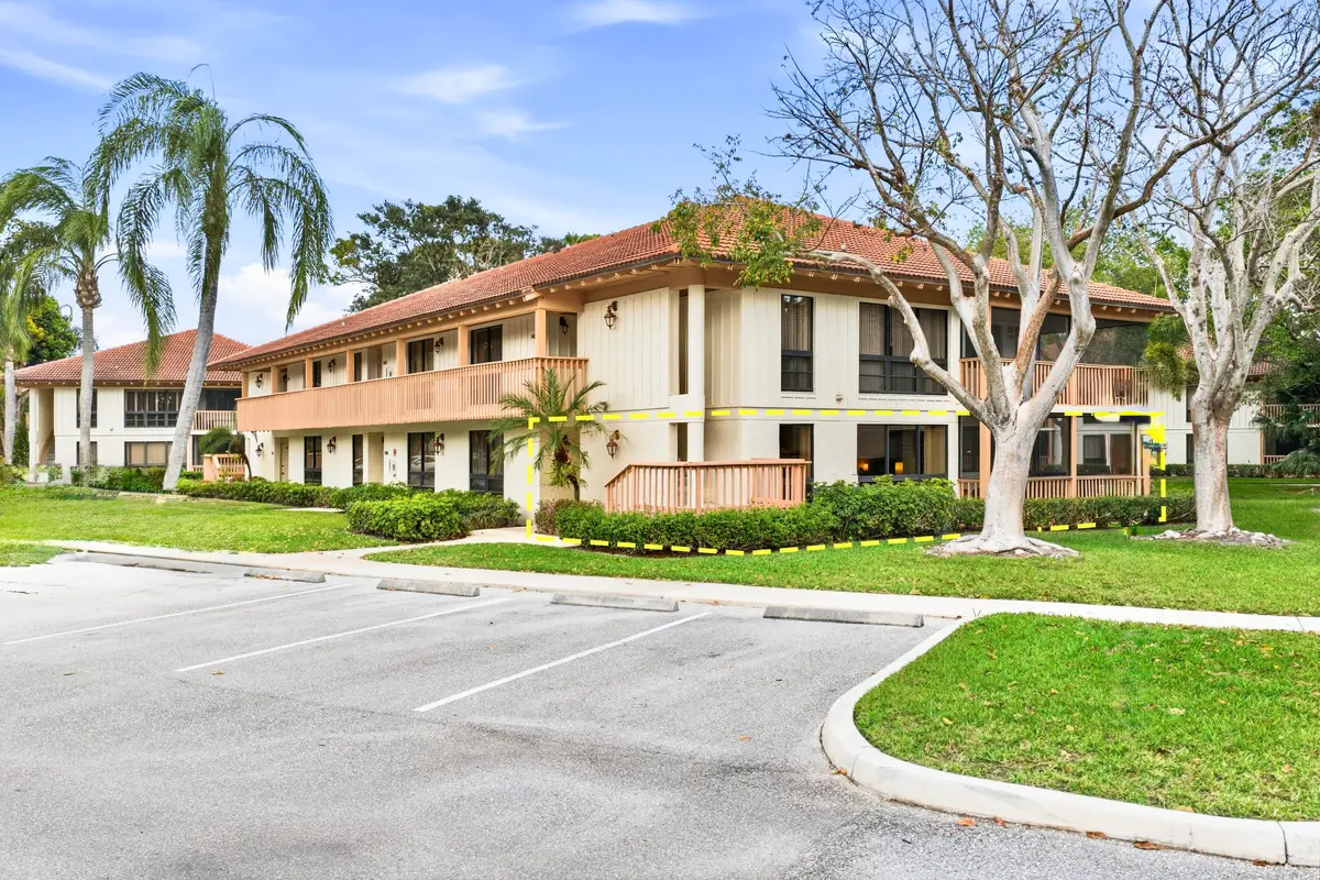 137 Brackenwood at 137 Brackenwood Road, Palm Beach Gardens