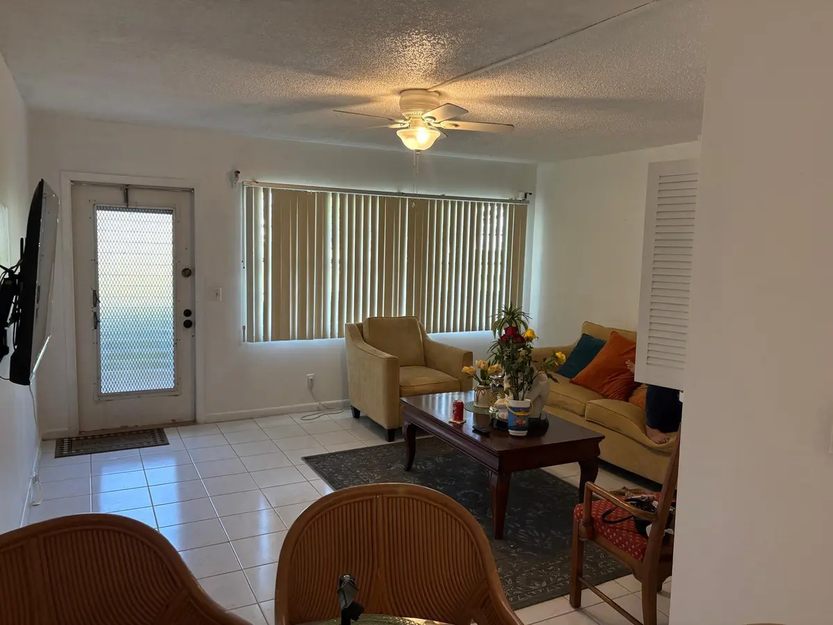 DYTT4845 at 91 Preston C C, Boca Raton