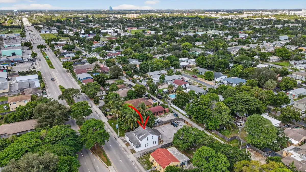 6-web-or-mls-006_DJI_0714 at 220 SW 16th Street, Dania Beach