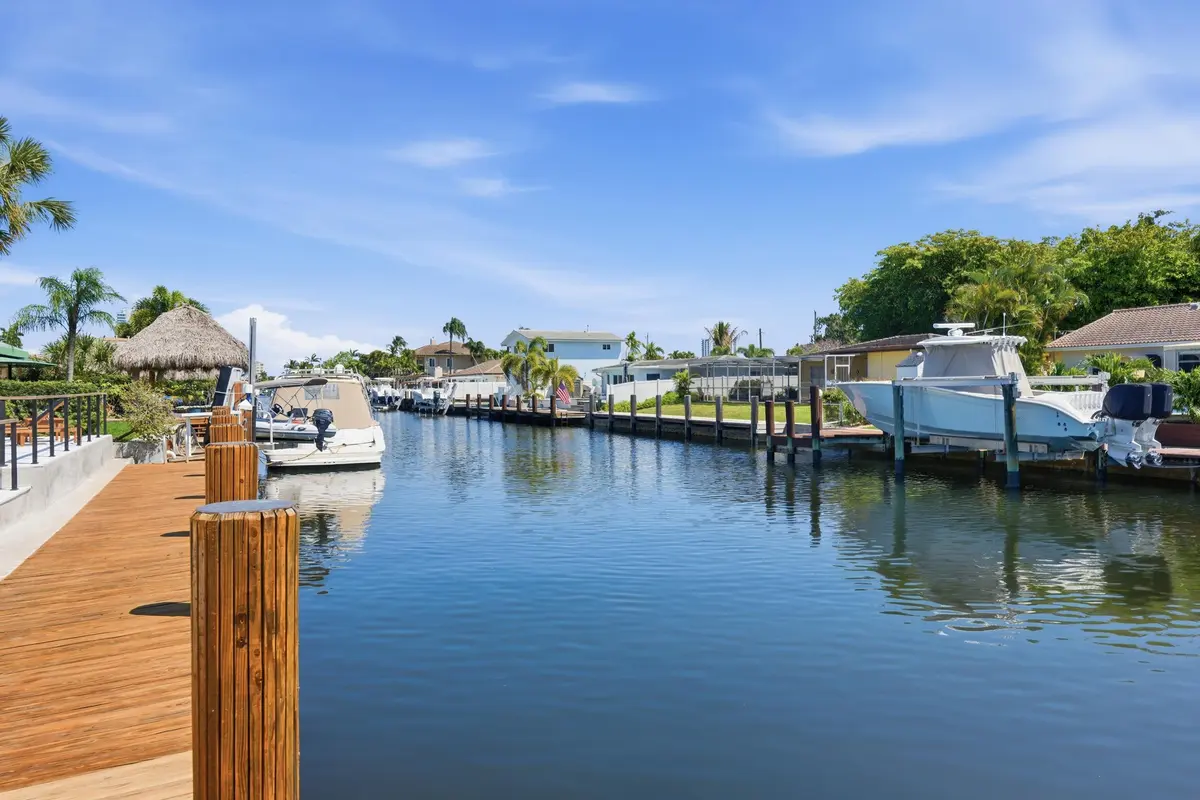 _jjl9642 at 2280 SE 10th Court, Pompano Beach