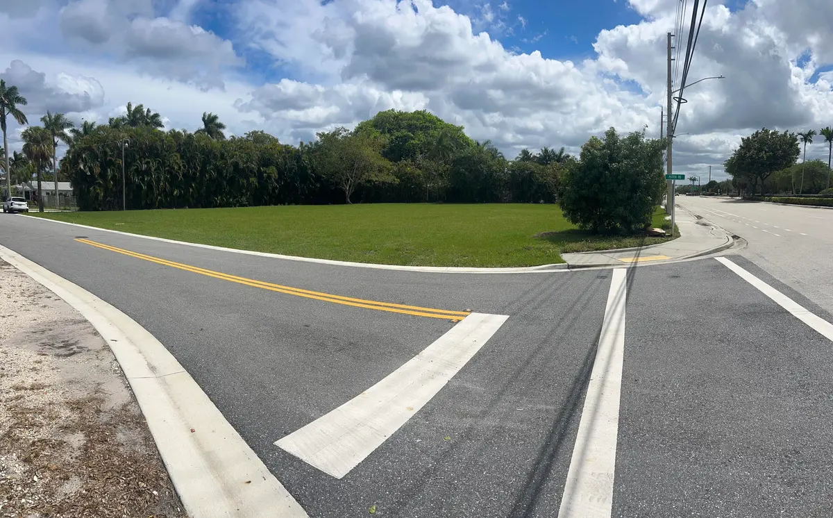 View 4 at 2508 N Federal Highway, Boynton Beach