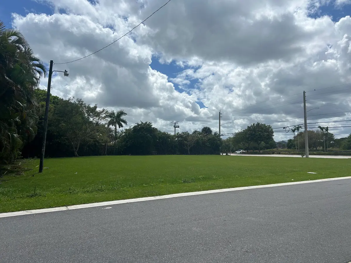 View 5 at 2508 N Federal Highway, Boynton Beach