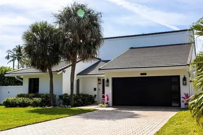 222 N Tradewinds Avenue, Lauderdale-By-The-Sea – leased
