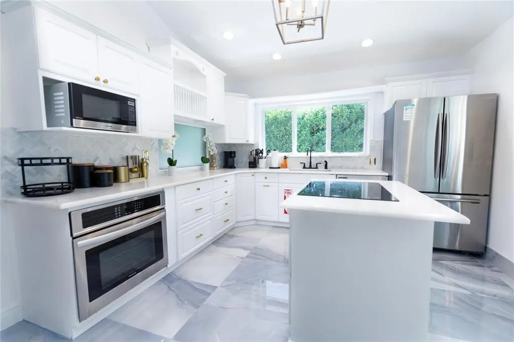 t4 at 222 N Tradewinds Avenue, Lauderdale-By-The-Sea
