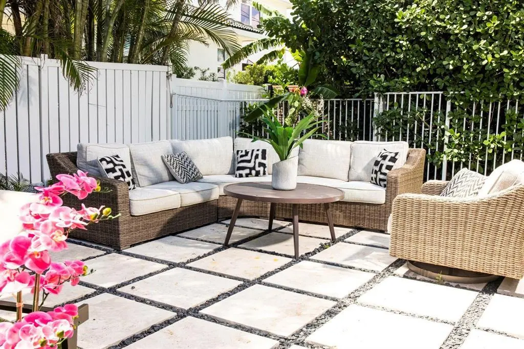 t7 at 222 N Tradewinds Avenue, Lauderdale-By-The-Sea