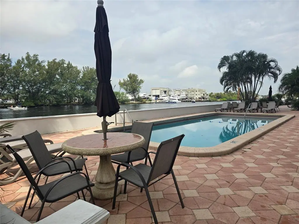 waterbury2 at 1401 N Riverside Drive 307, Pompano Beach