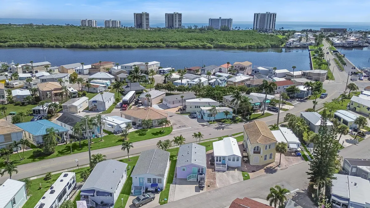17-web-or-mls-dr-001 at 802 Nettles Boulevard, Jensen Beach