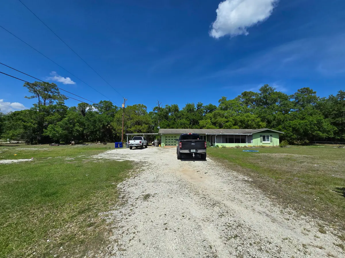 144 N Elm Street, Fellsmere, FL – photo 1
