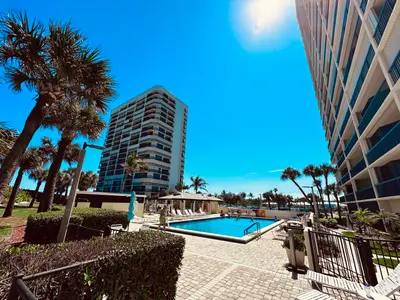 9500 S Ocean Drive 108, Jensen Beach – Condominium for sale