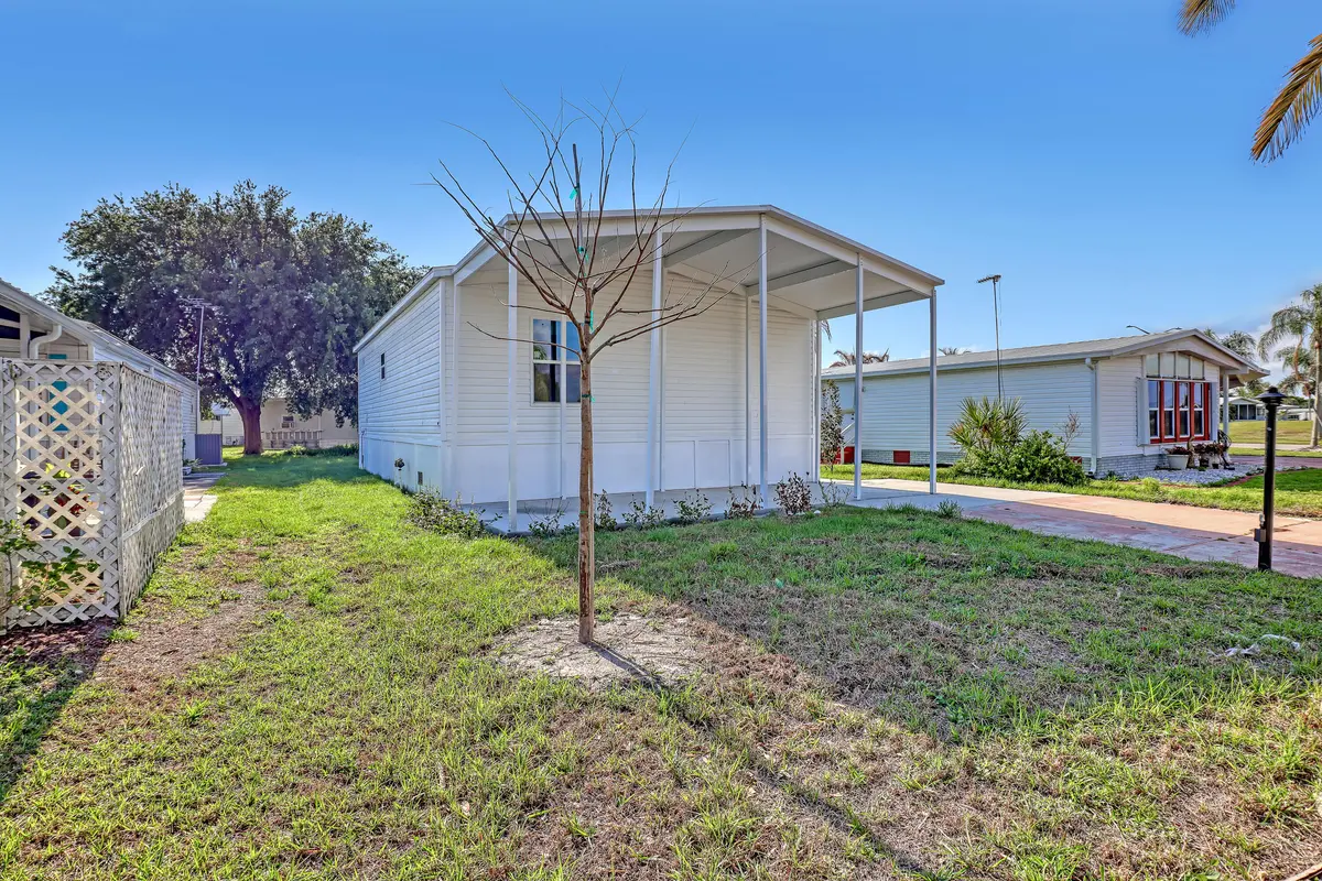 1479 Barefoot (4) at 1479 Barefoot Circle, Sebastian