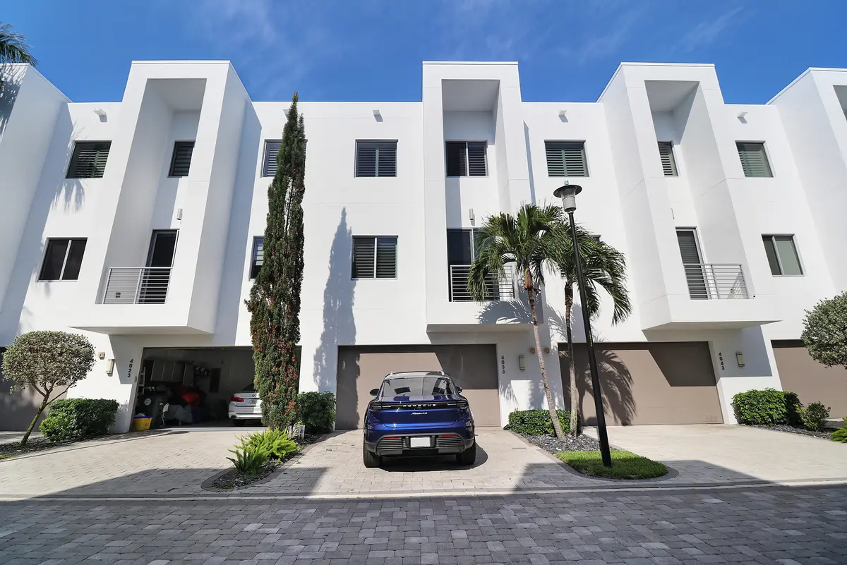 IMG_8662 at 4033 NW 17th Way, Boca Raton