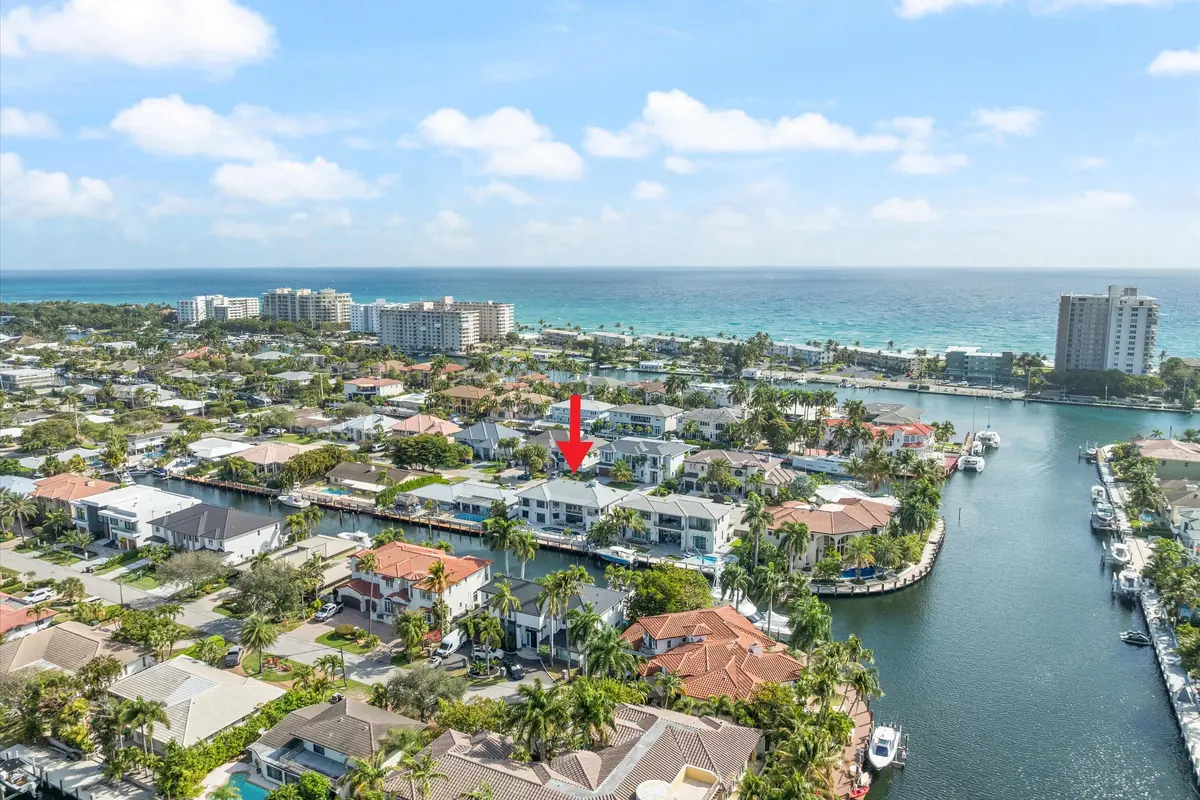 53-3721 NE 30th Ave LHP, FL-903 at 3721 NE 30th Avenue, Lighthouse Point