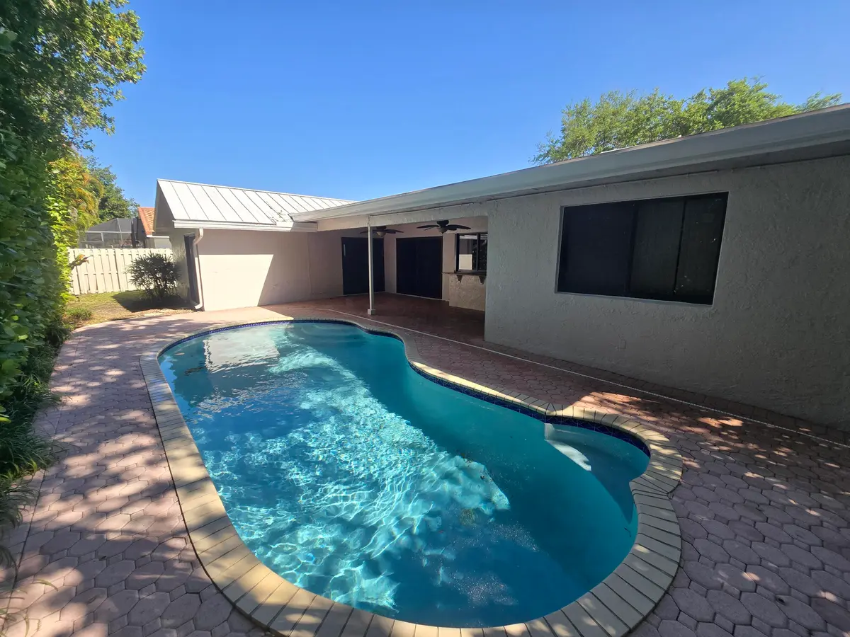 10207 NW 7th Court, Plantation, FL – photo 4