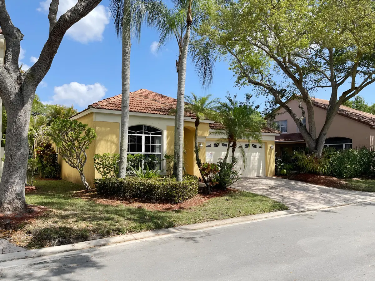 Side Front at 5338 Edenwood Lane, Riviera Beach