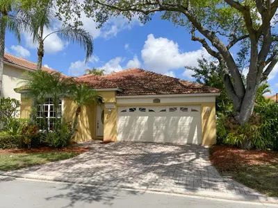 5338 Edenwood Lane, Riviera Beach – sold