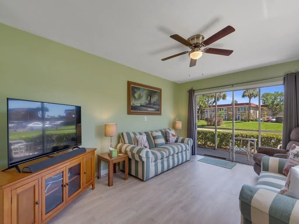 Image00014 at 95 Spring Lake Drive 101, Vero Beach