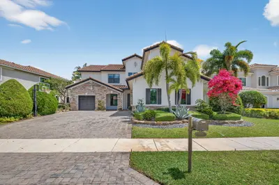 8222 Bradford Way, Parkland – sold