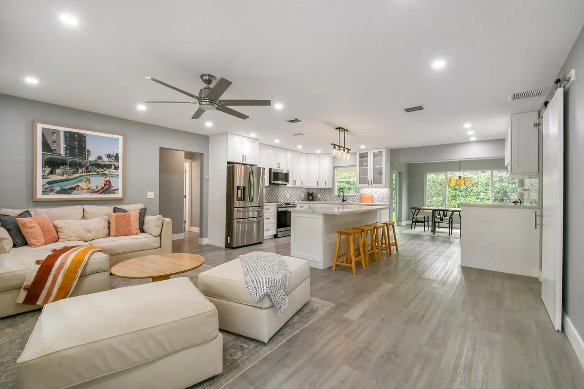 Living-Kitch-Dining at 400 Tequesta Drive, Tequesta