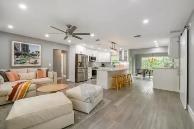 400 Tequesta Drive, Tequesta – leased