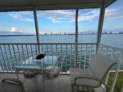 101 Doolen Court 305, North Palm Beach – Stock Cooperative for sale