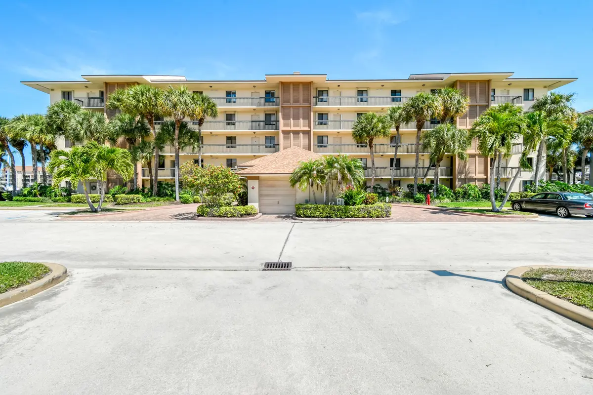 2401 Marina Isle at 2401 Marina Isle Way 503, Jupiter